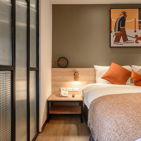 Hotel East Тайчжун Екстер'єр фото