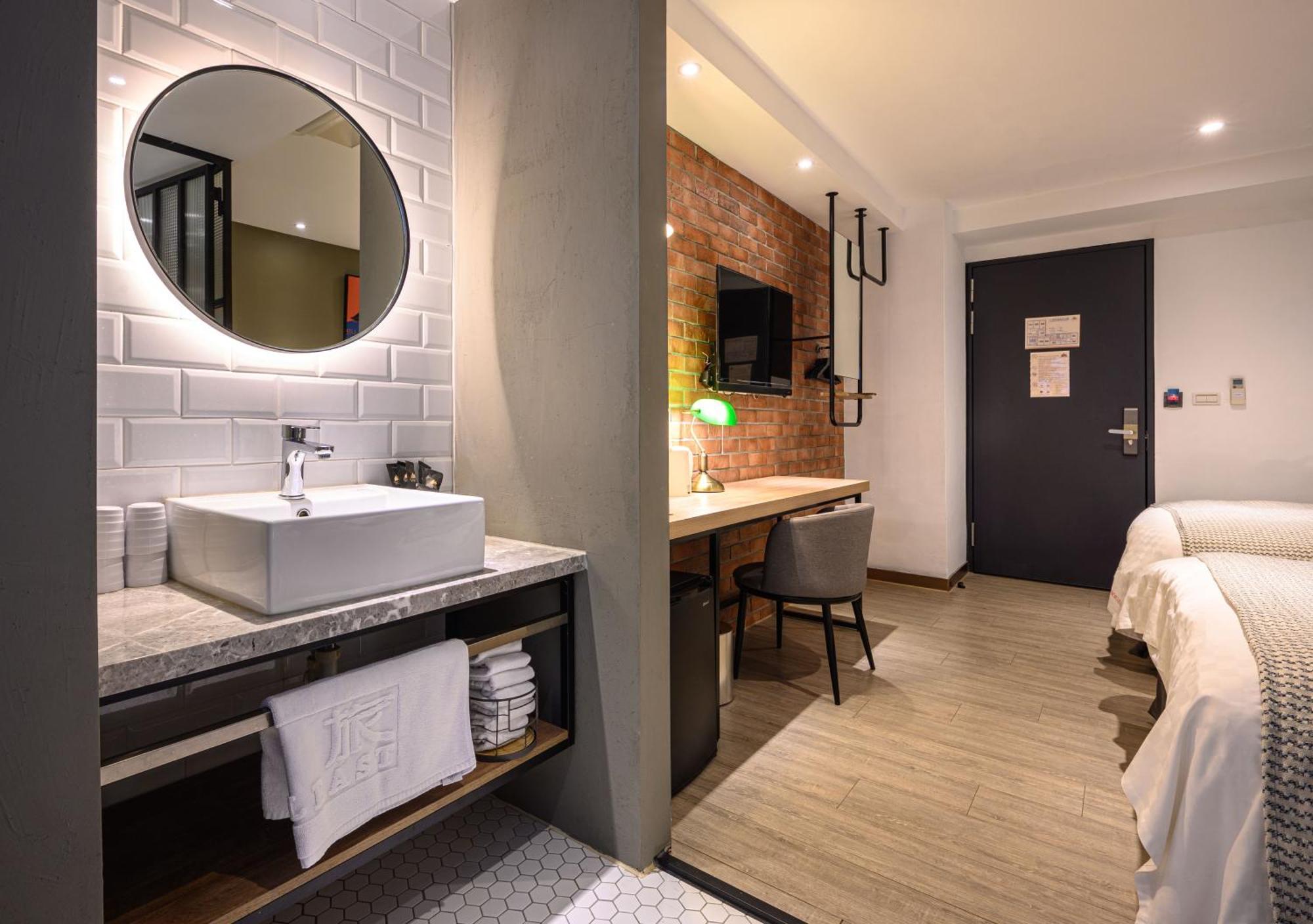 Hotel East Тайчжун Екстер'єр фото